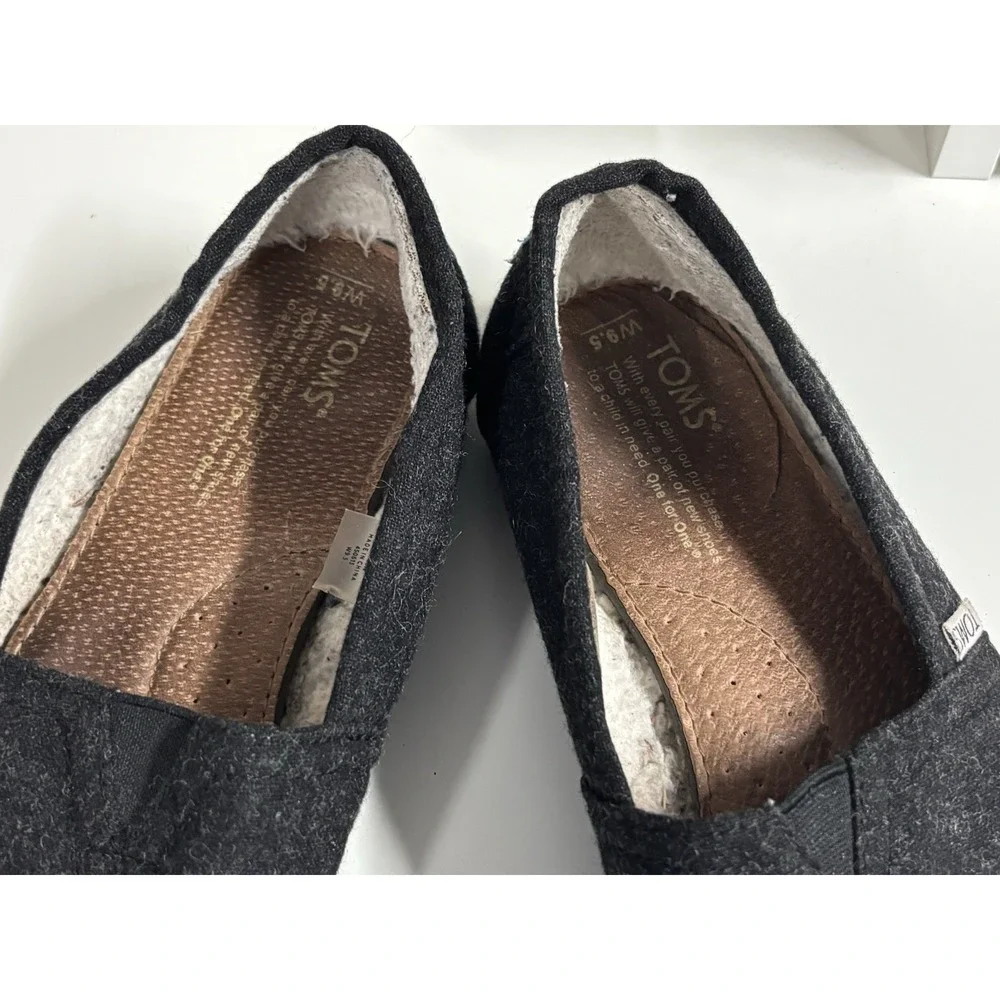 TOMS Women Black Wool Alpargata Faux Fur Lined Slip On Flats 9.5W 450613